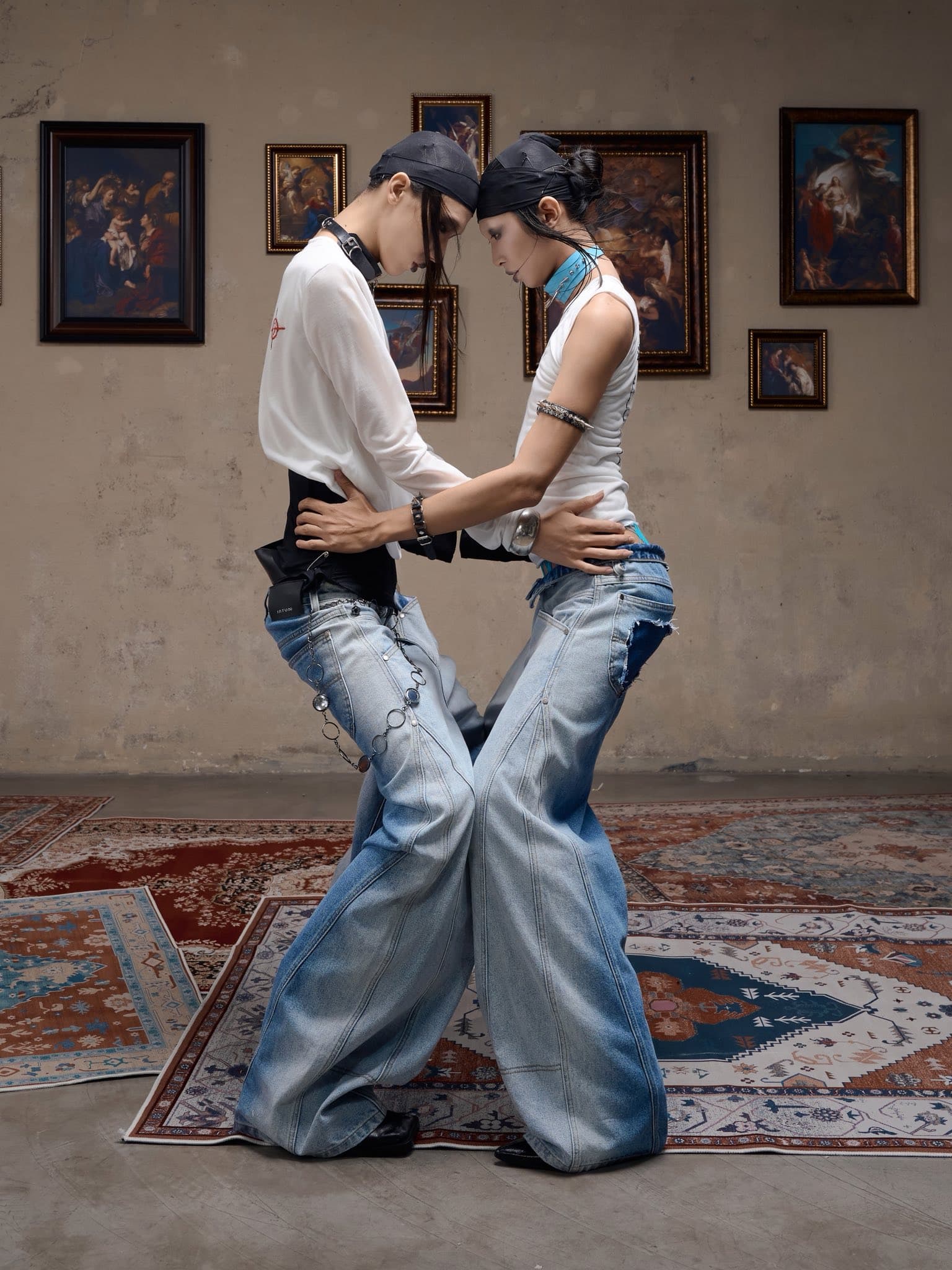 INTUOO campaign editorial image 1